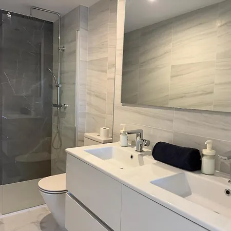 Posidonia Punta Prima Sea Front With Pool By Lion Appartement