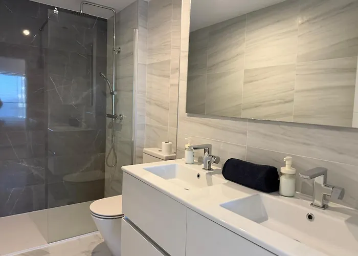 Posidonia Punta Prima Sea Front With Pool By Lion Appartement