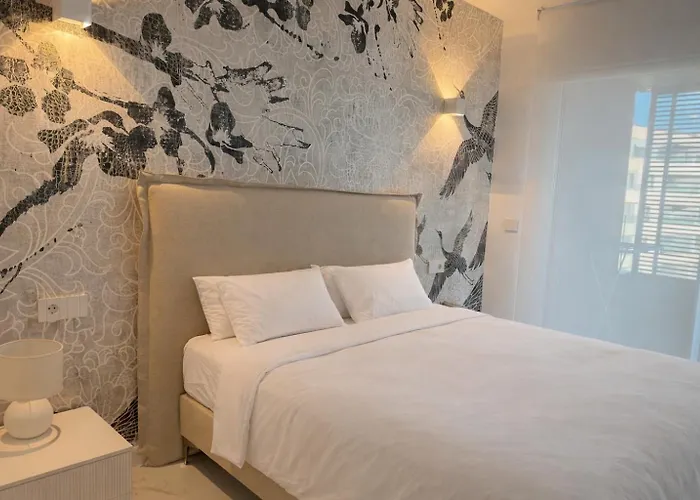 Posidonia Punta Prima Sea Front With Pool By Lion *